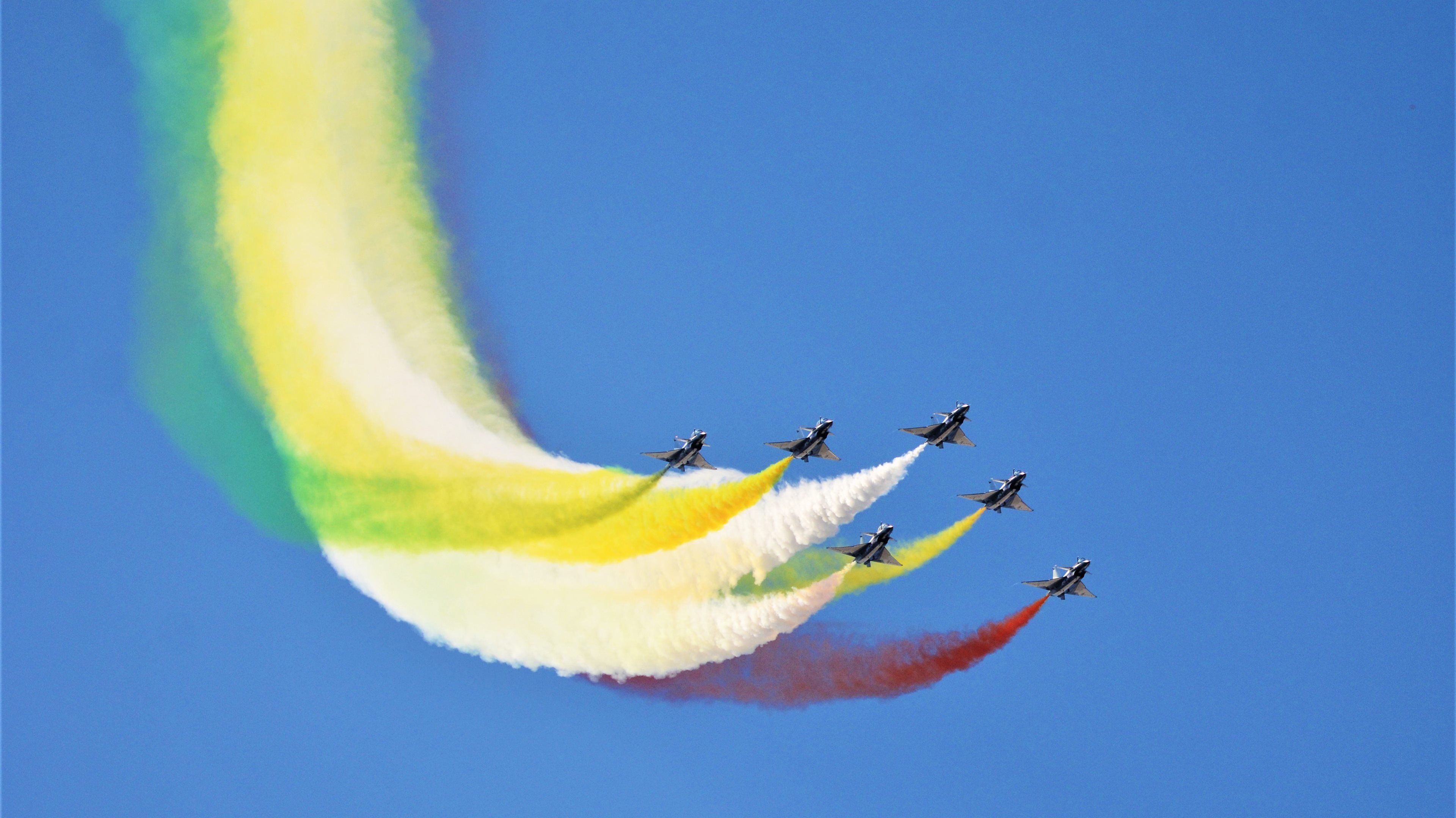 中国足球俱乐部推动球员参与环保公益活动，足球公益项目简介