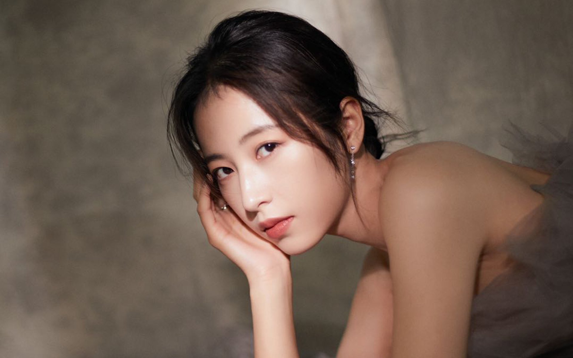 城市间足球邀请赛密集举办提高中小俱乐部曝光度，市级足球联赛