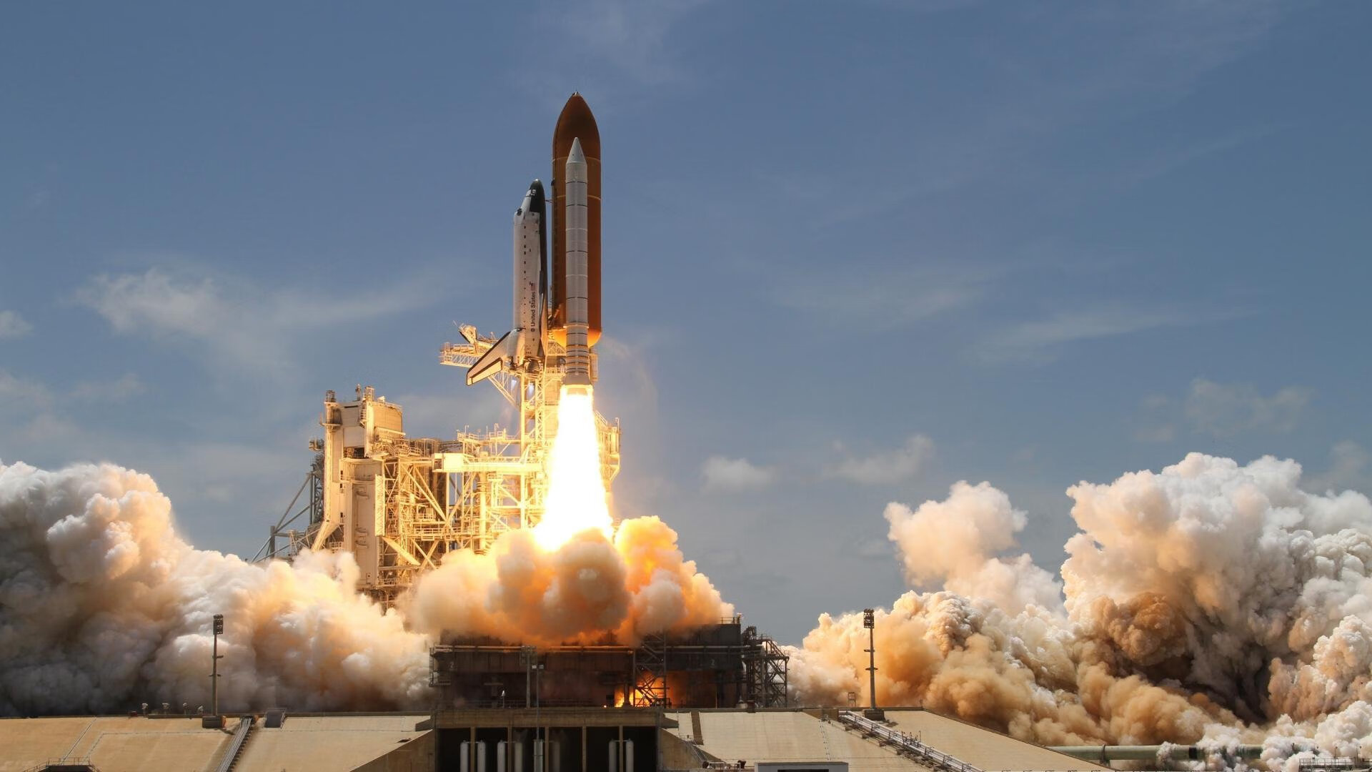 爱游戏体育官方网站-詹姆斯单场五十加湖人防守效率提升，湖人詹姆斯打球视频