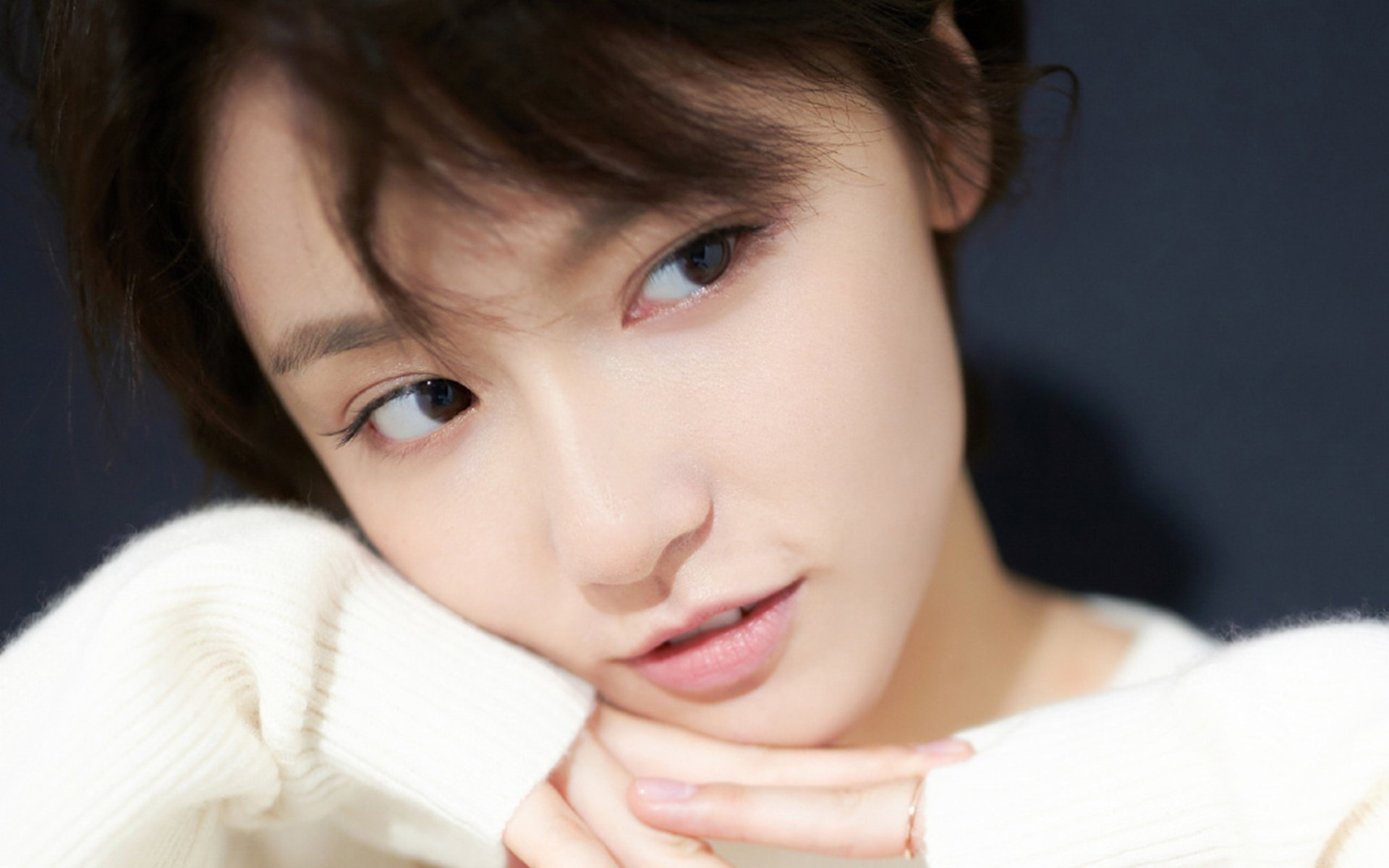 青少年篮球暑期特训班强调技巧与身体素质双向突破,青少年篮球培训课程安排